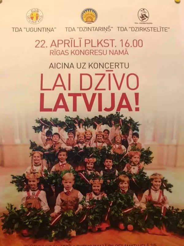 Lai dzīvo Latvija!