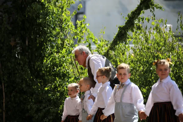 22.06.2022. ZĀĻU GADATIRGUS DOMA LAUKUMS